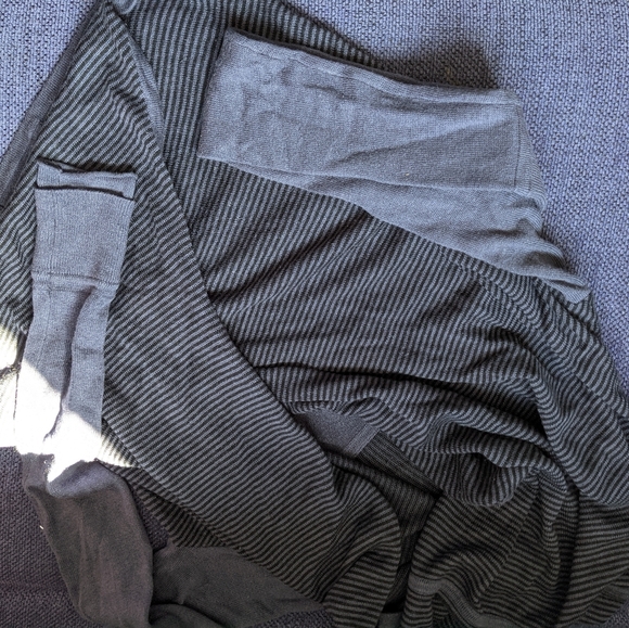 Lululemon Iconic Wrap Sweater - Picture 2 of 4
